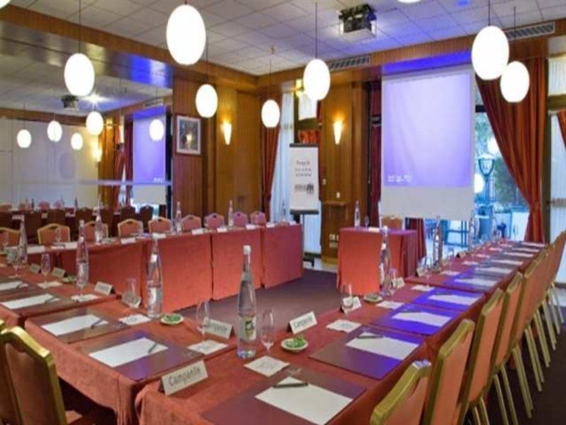 B&B Hotel Paris 17 Batignolles Экстерьер фото